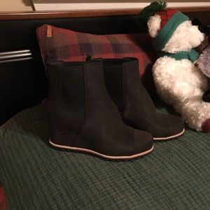 NWT Black Ugg Women’s Wedge Pax Boots